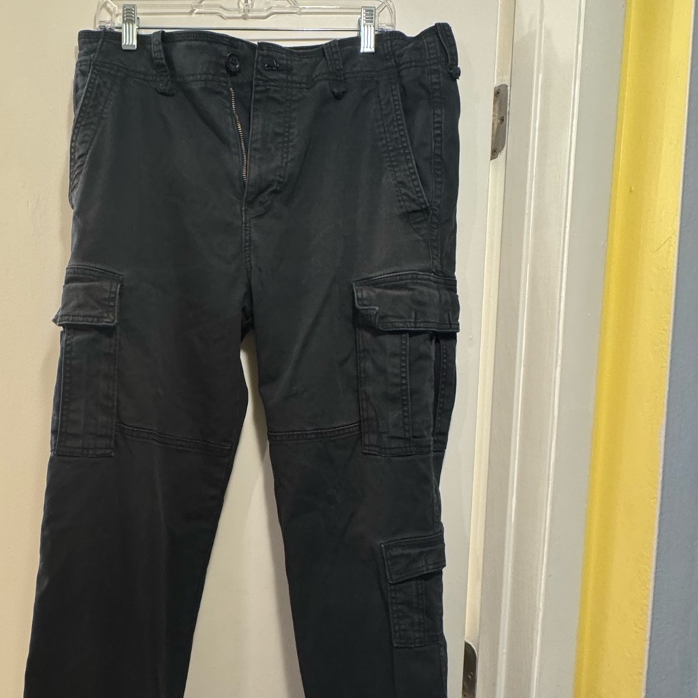 hollister boys/mens heavyweight straight cargo pants - black 32W 34L